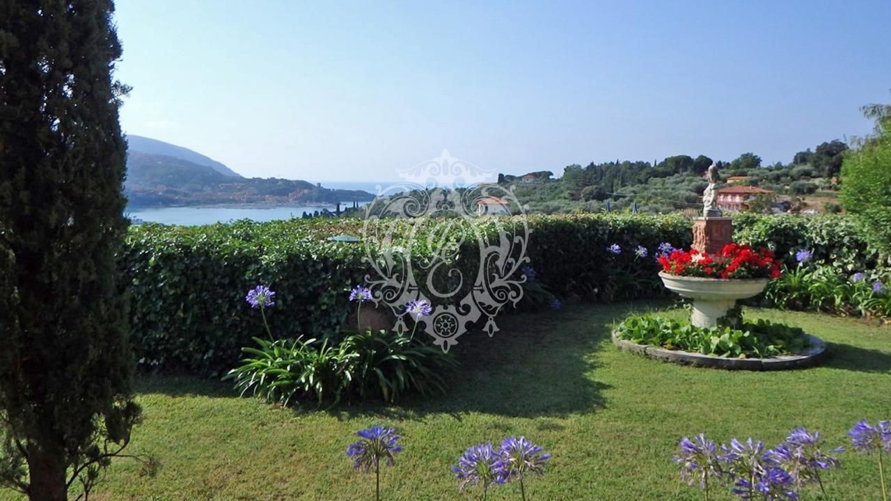 Вилла в Леричи, Италия, 600 м² - фото 8