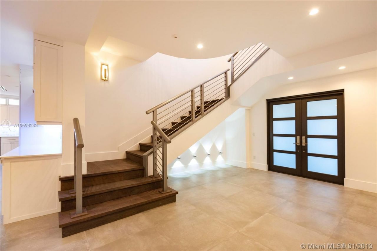 Дом в Майами, США, 330 м² - фото 6