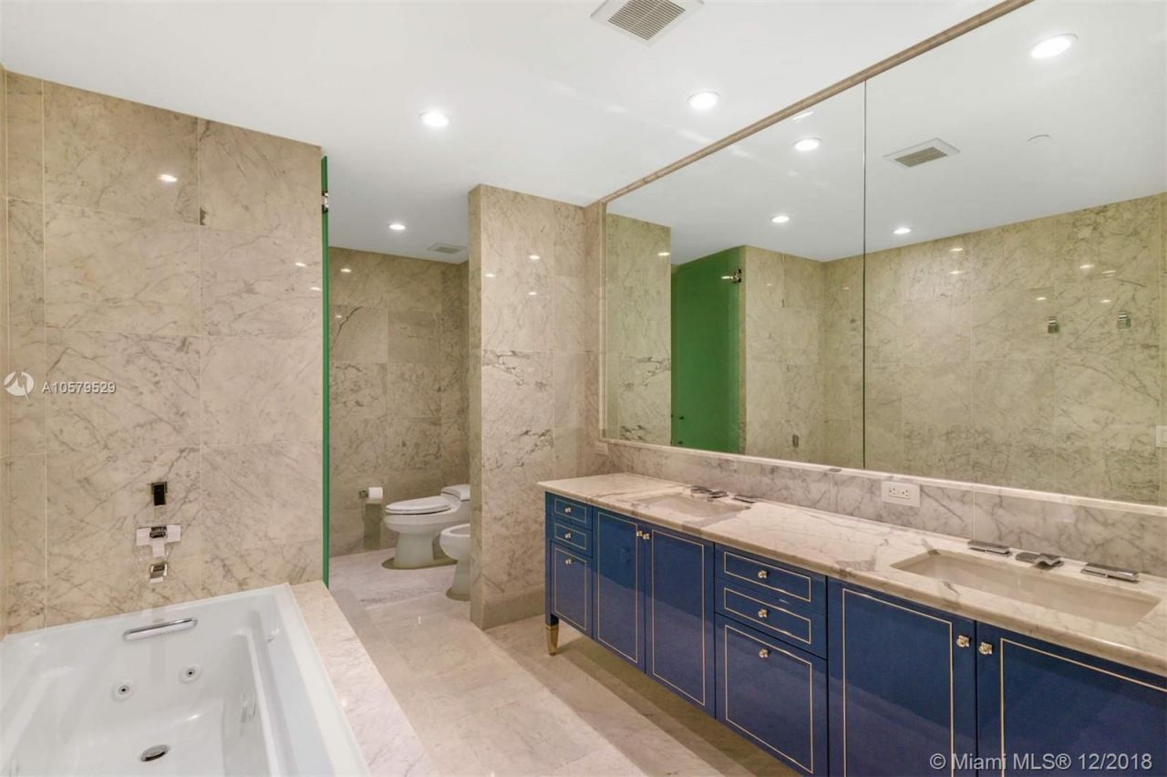 Квартира в Майами, США, 330 м² - фото 13