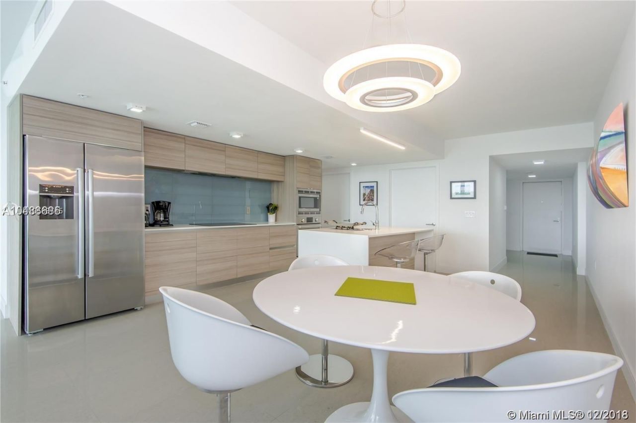 Квартира в Майами, США, 150 м² - фото 16