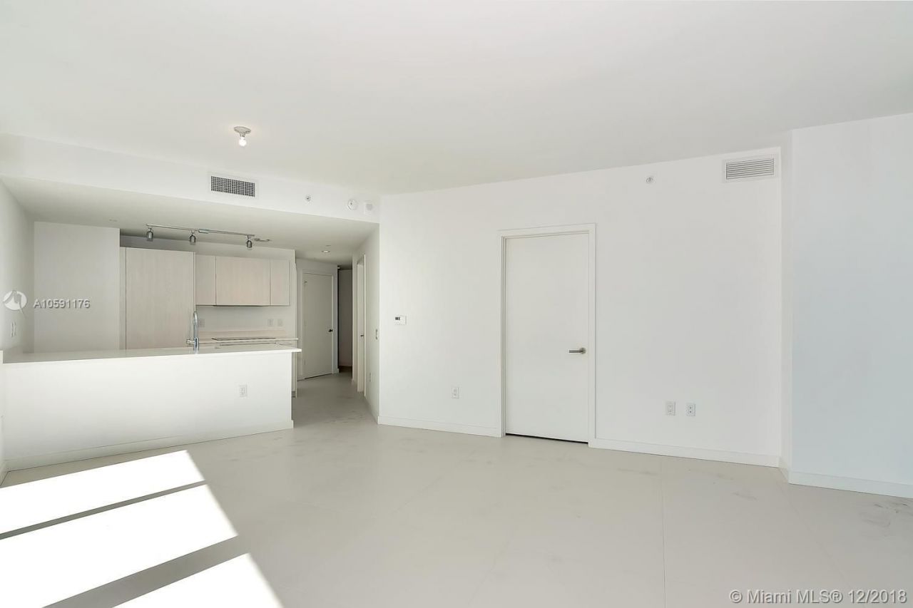 Квартира в Майами, США, 120 м² - фото 17