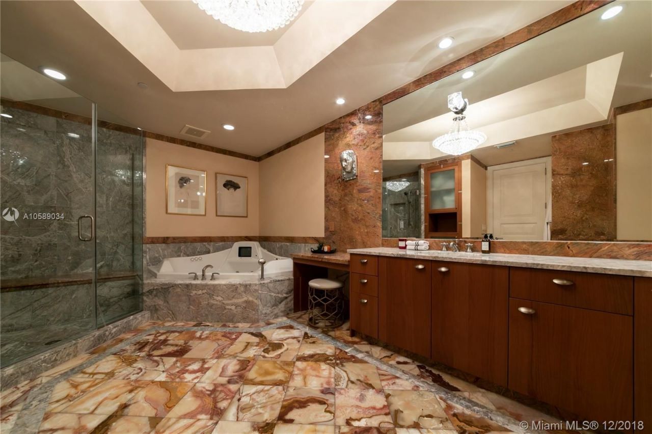 Квартира в Майами, США, 360 м² - фото 16