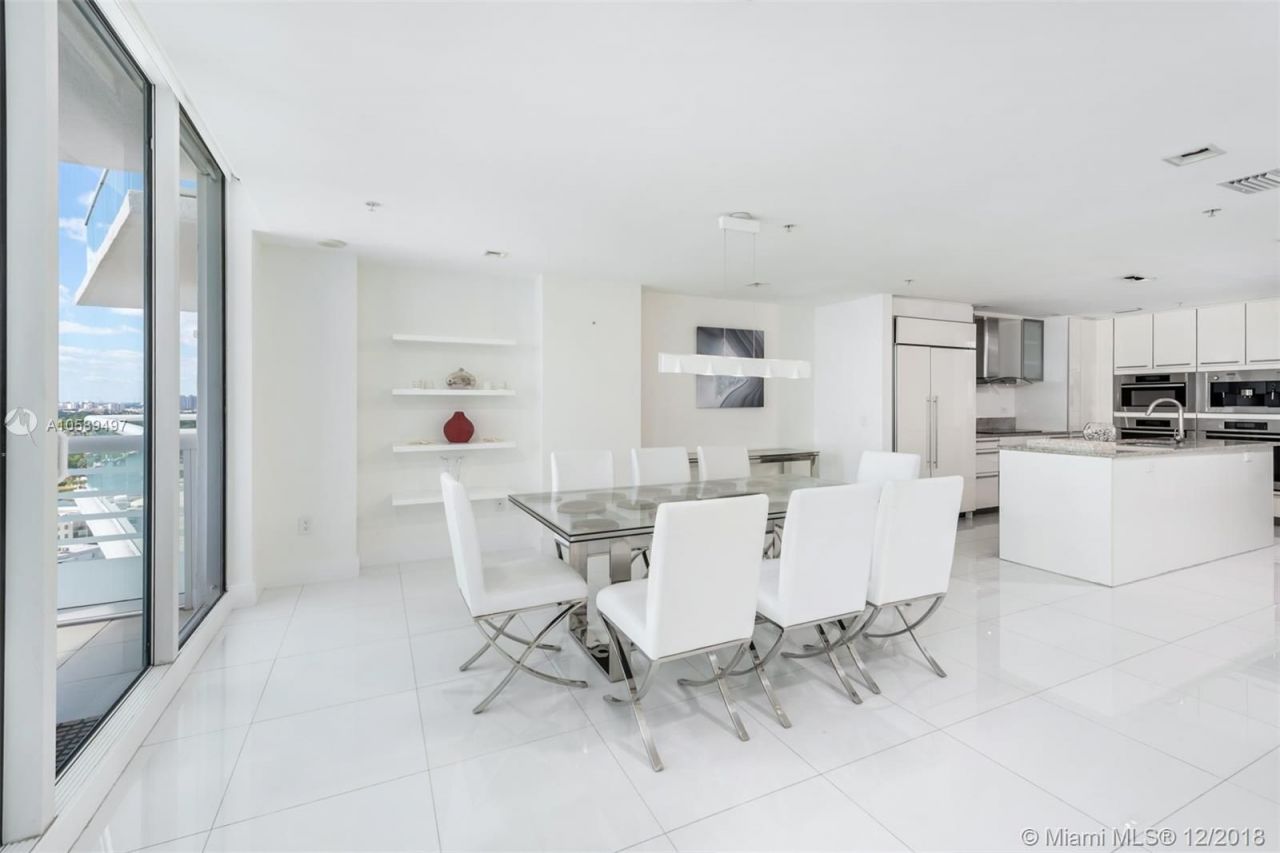 Квартира в Майами, США, 250 м² - фото 18