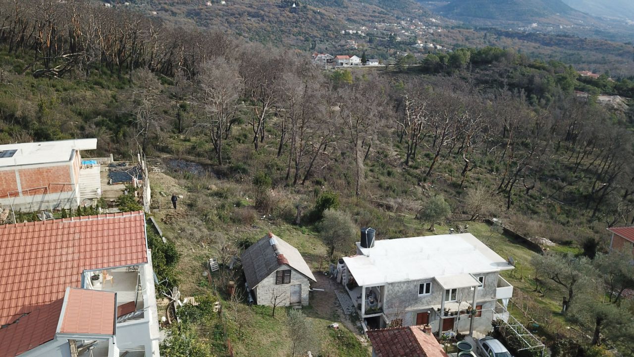 Земля в Тивате, Черногория, 500 м2 - фото 1