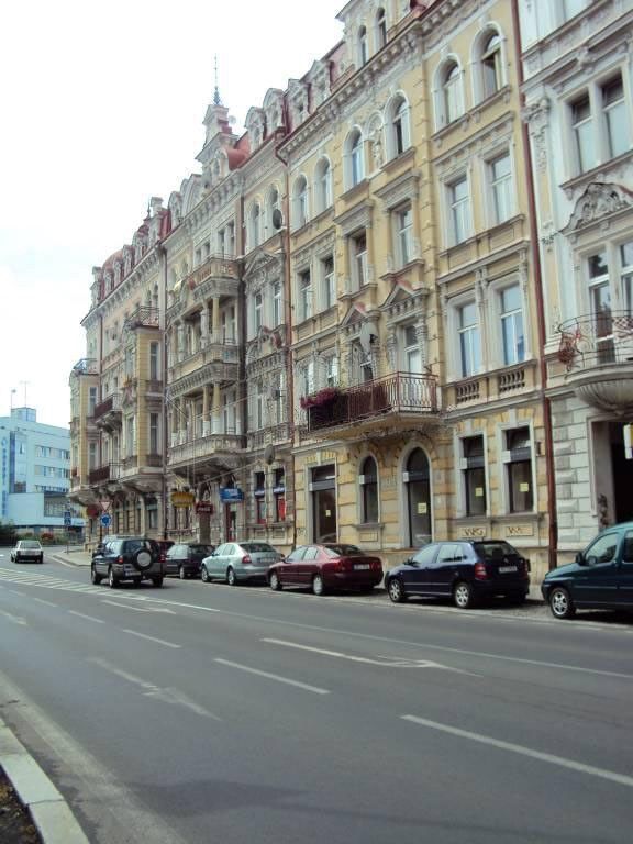 Коммерческая недвижимость в Карловых Варах, Чехия, 137 м2 - фото 1