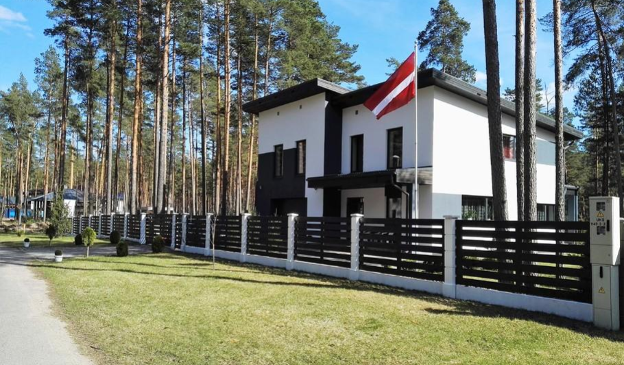 Дом в Рижском крае, Латвия, 303 м2 - фото 1