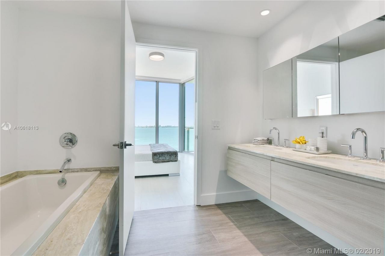 Квартира в Майами, США, 130 м² - фото 7