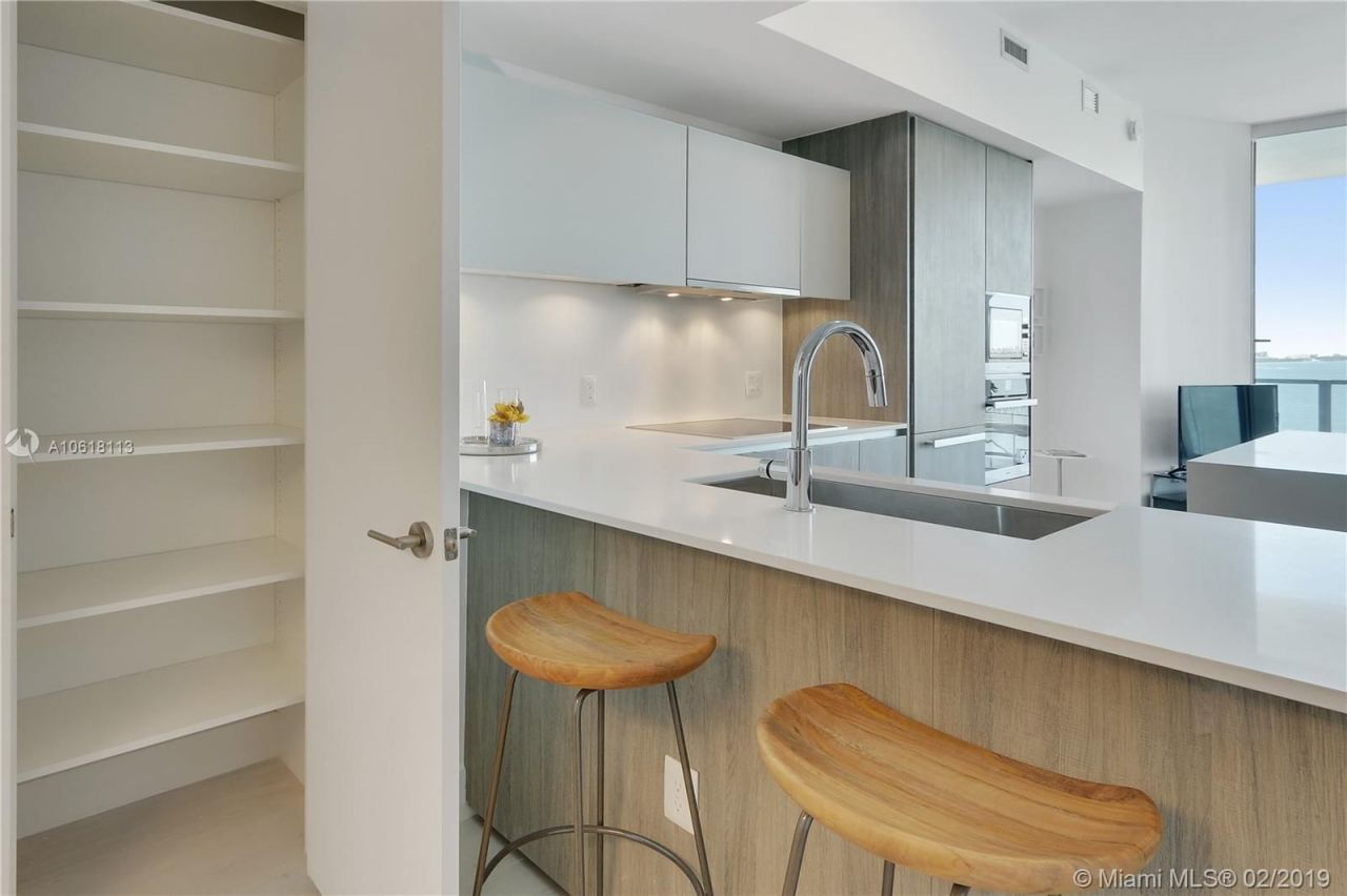 Квартира в Майами, США, 130 м² - фото 11