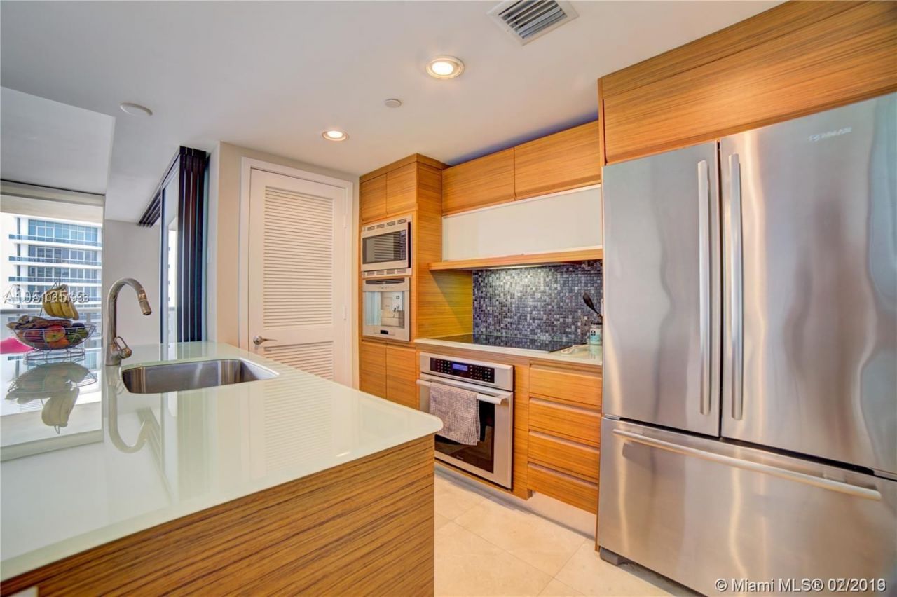 Квартира в Майами, США, 100 м² - фото 10