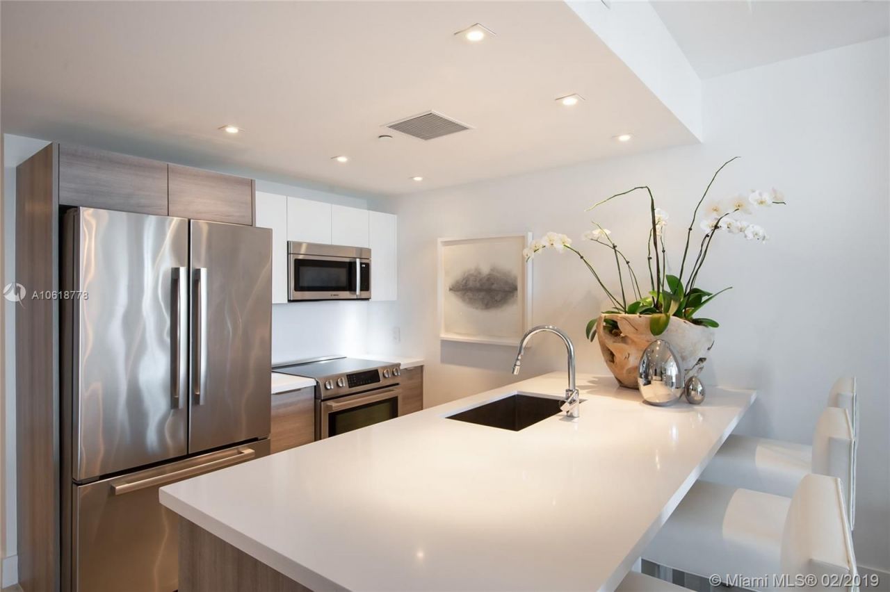 Квартира в Майами, США, 110 м² - фото 13