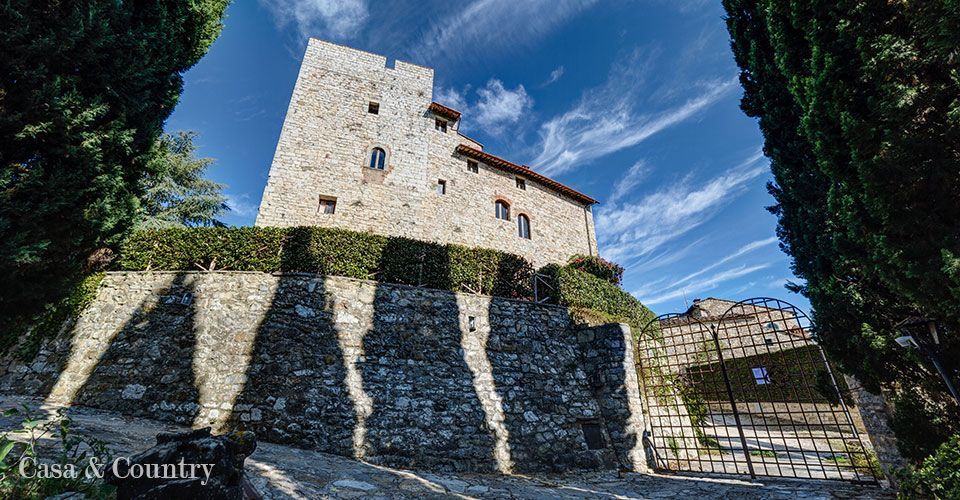 Замок в Кьянти, Италия, 700 м2 - фото 1