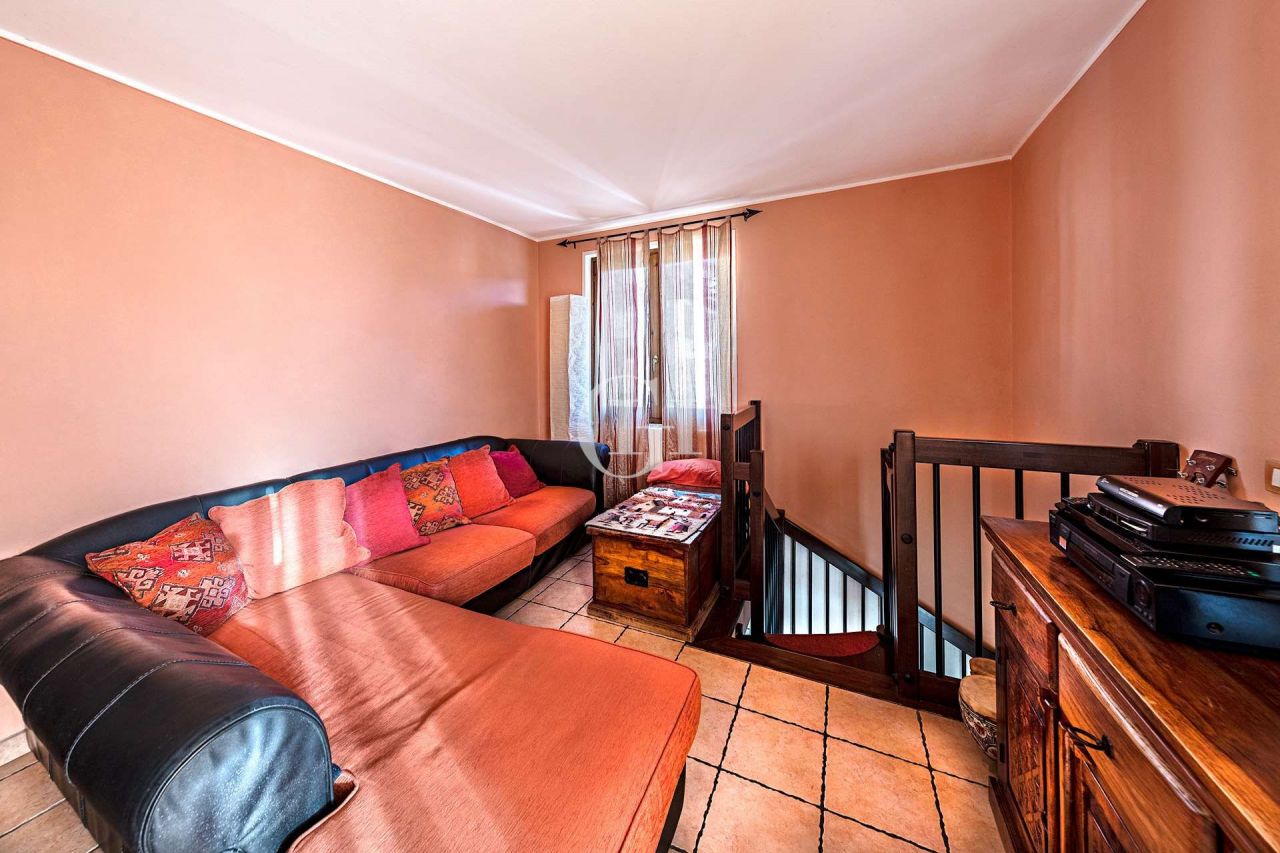 Дом у озера Гарда, Италия, 135 м² - фото 6