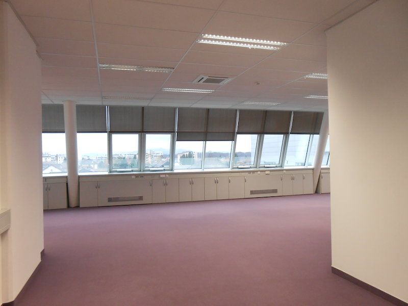 Офис в Бежиграде, Словения, 313 м2 - фото 1