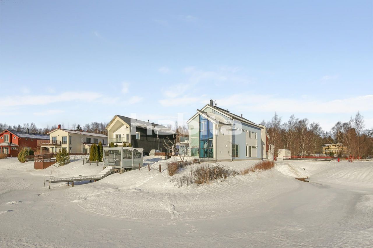 Дом в Вааса, Финляндия, 225 м2 - фото 1