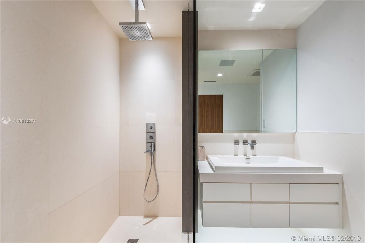 Квартира в Майами, США, 140 м² - фото 11