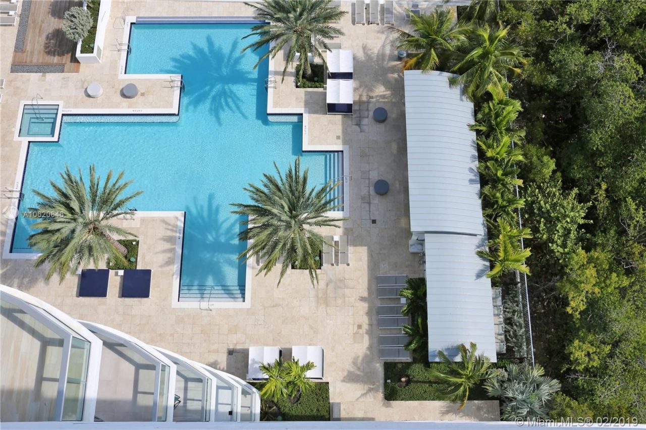 Квартира в Майами, США, 250 м² - фото 15