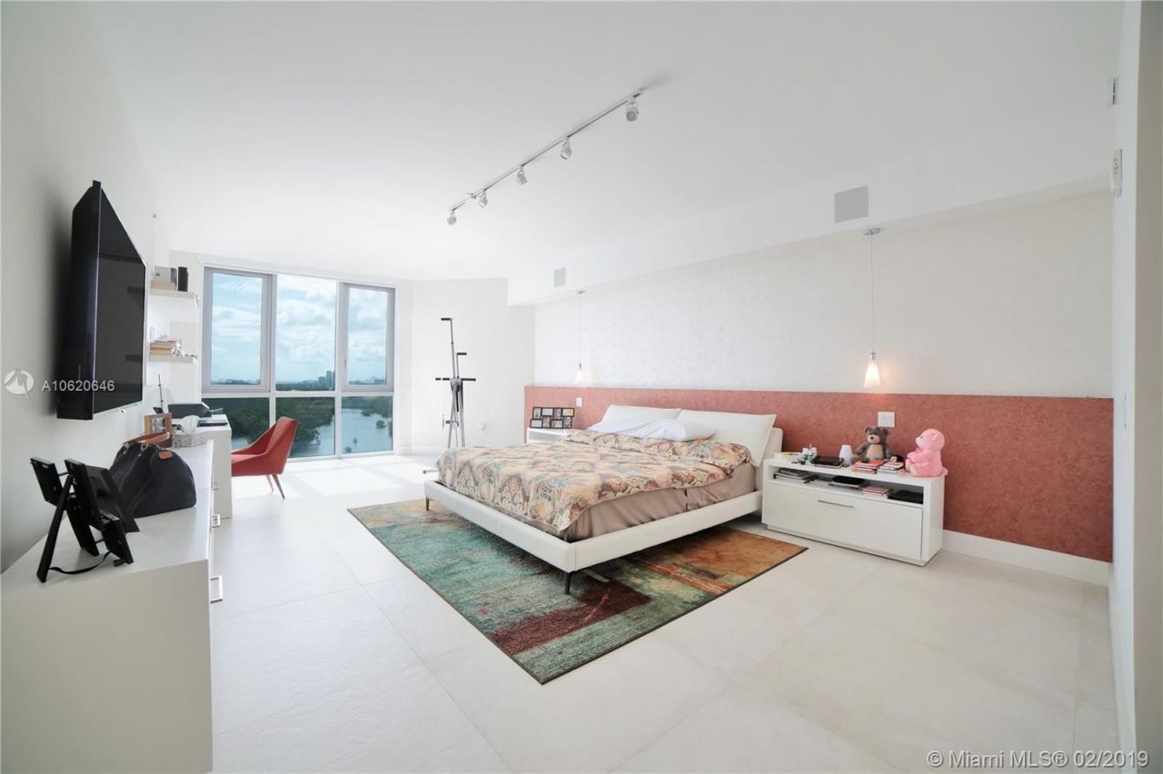 Квартира в Майами, США, 250 м² - фото 14