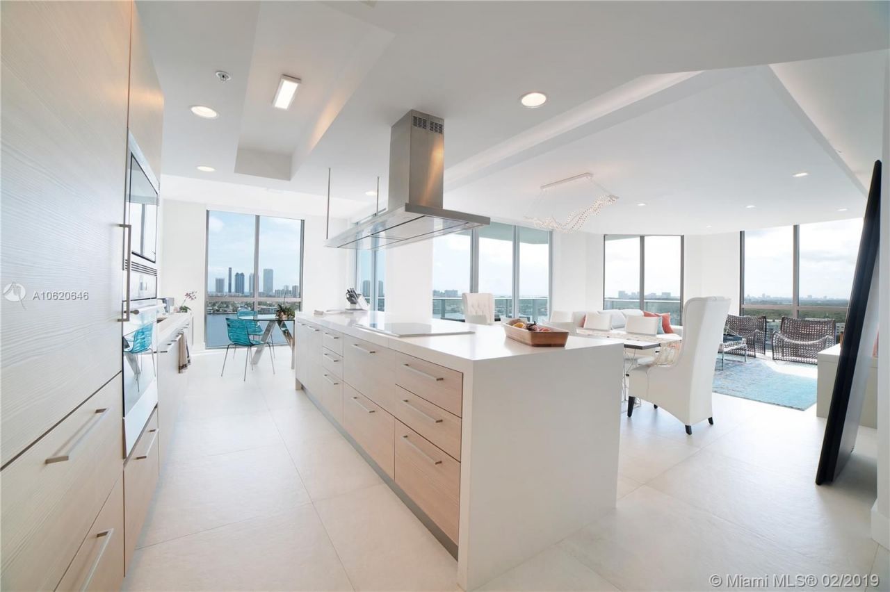 Квартира в Майами, США, 250 м² - фото 4