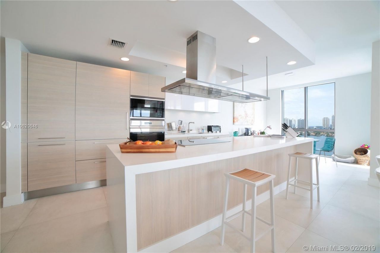 Квартира в Майами, США, 250 м² - фото 3