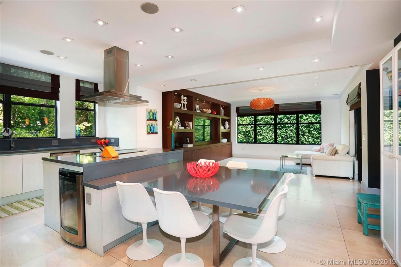 Вилла в Майами, США, 360 м² - фото 6