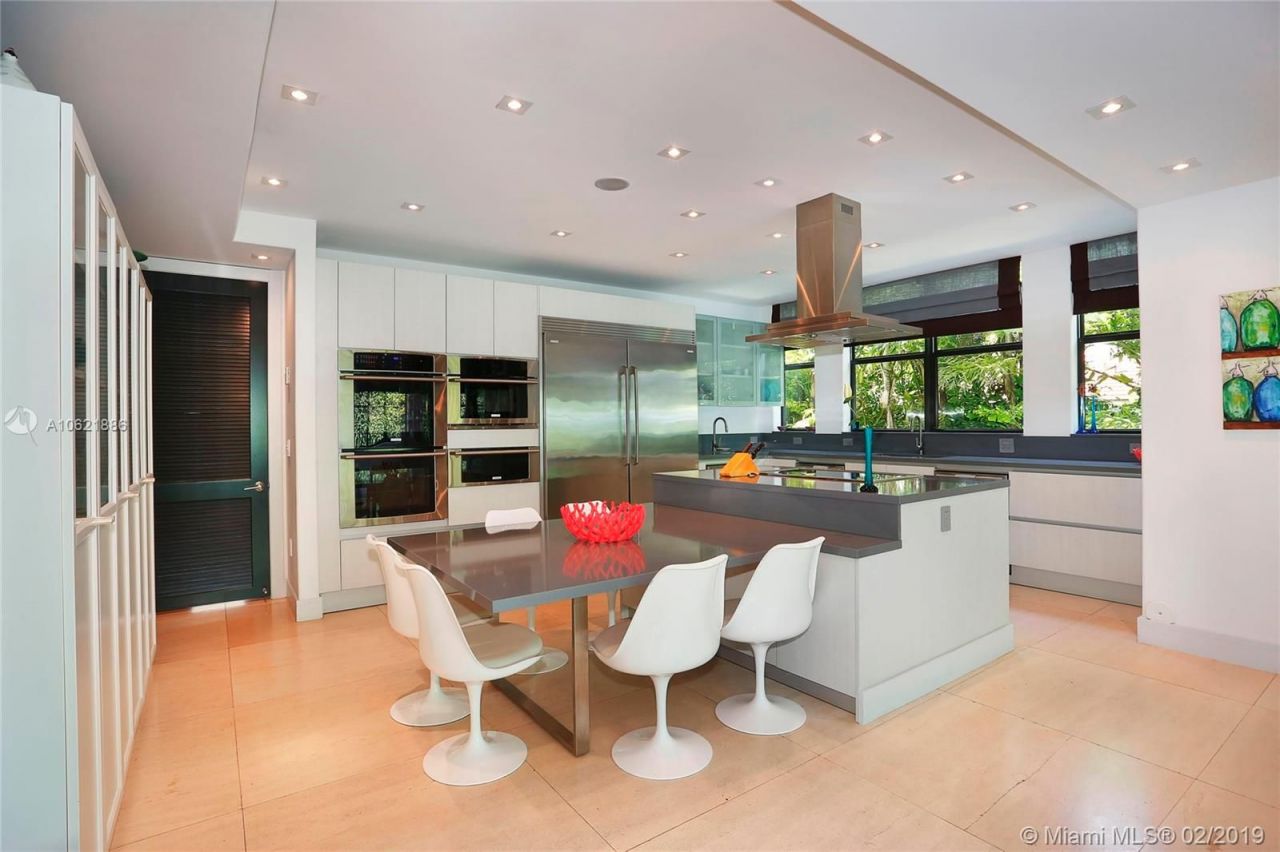 Вилла в Майами, США, 360 м² - фото 10