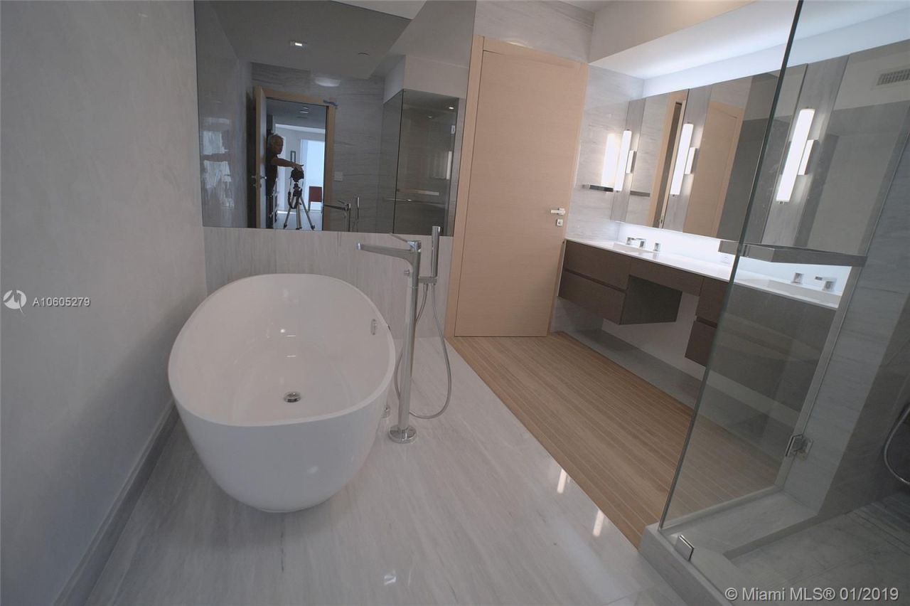 Квартира в Майами, США, 210 м² - фото 8