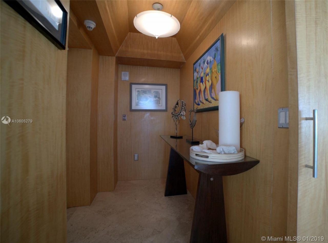 Квартира в Майами, США, 210 м² - фото 16