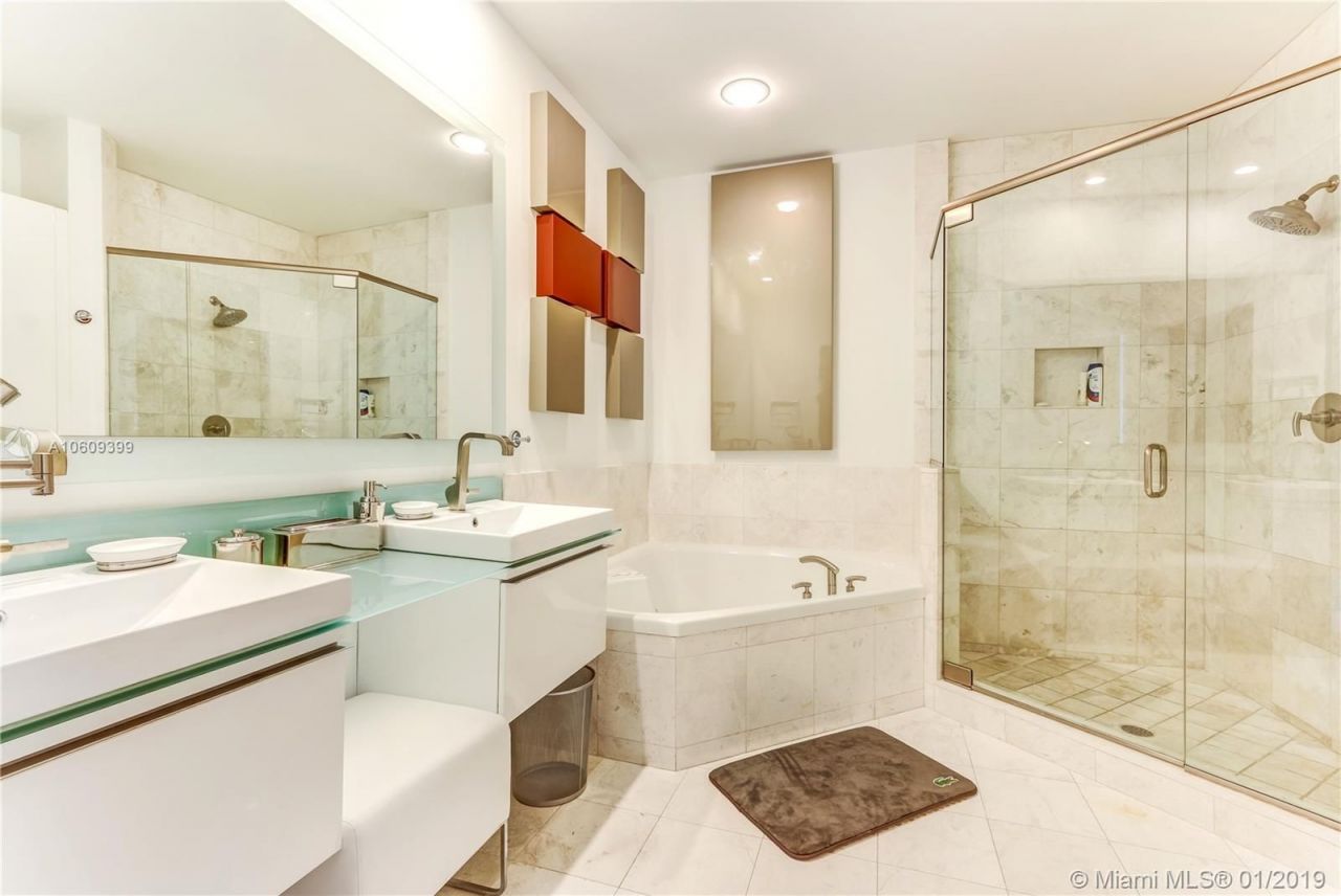 Квартира в Майами, США, 170 м² - фото 13