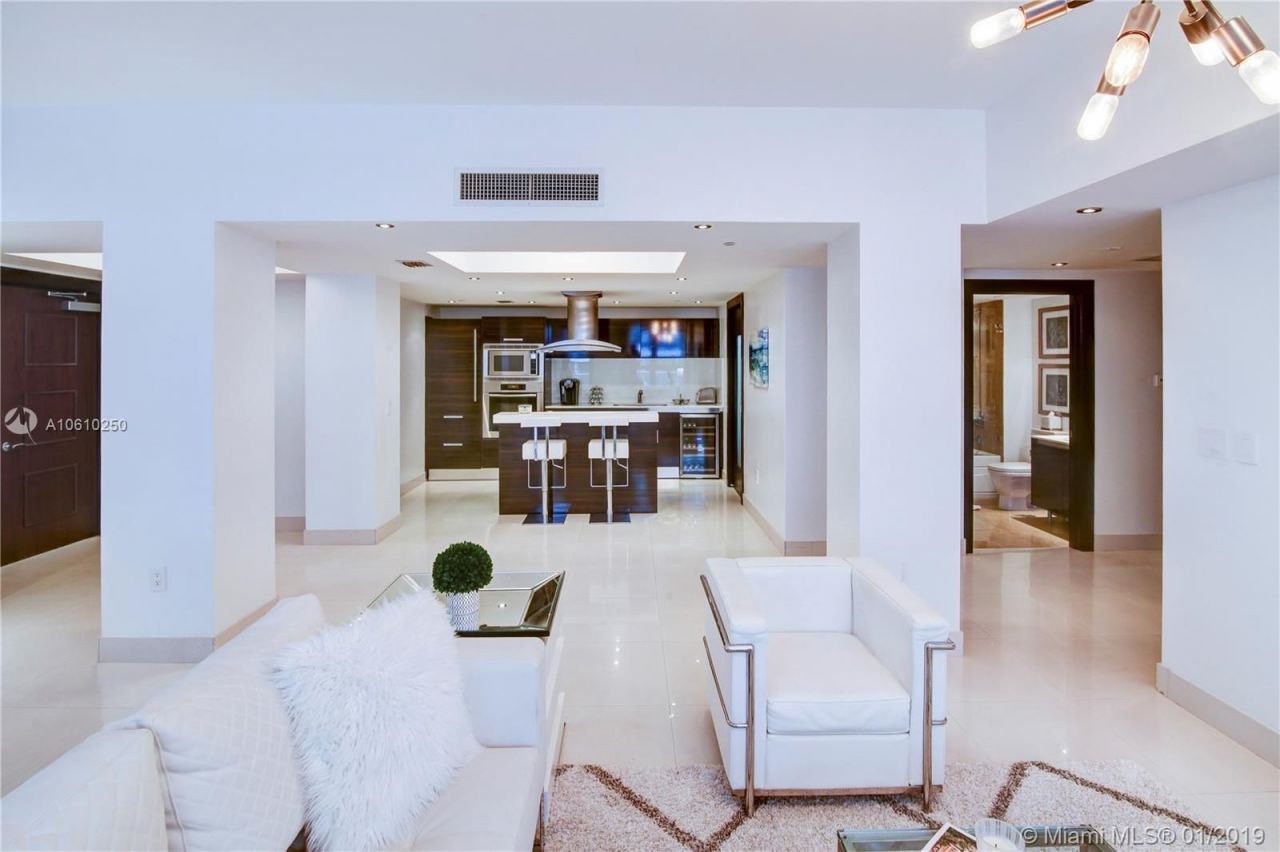 Квартира в Майами, США, 150 м² - фото 10