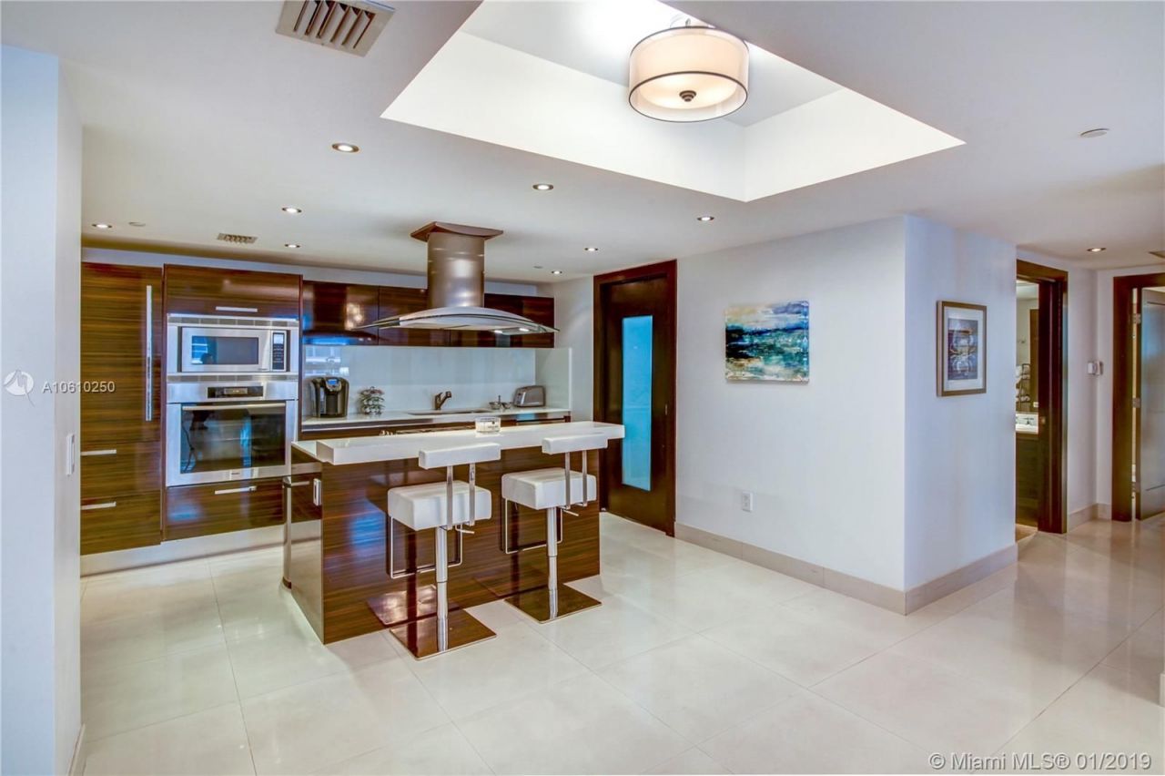 Квартира в Майами, США, 150 м² - фото 14