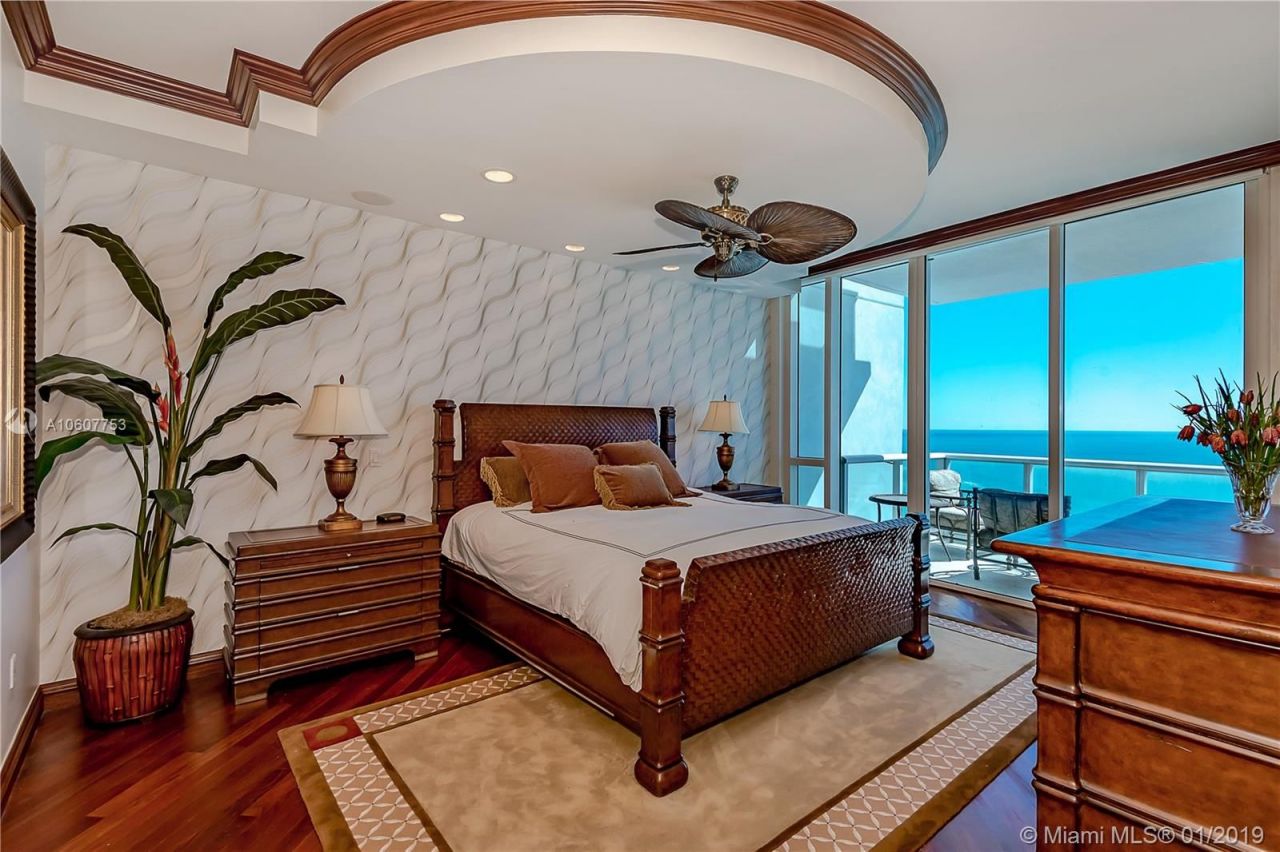 Квартира в Майами, США, 470 м² - фото 9