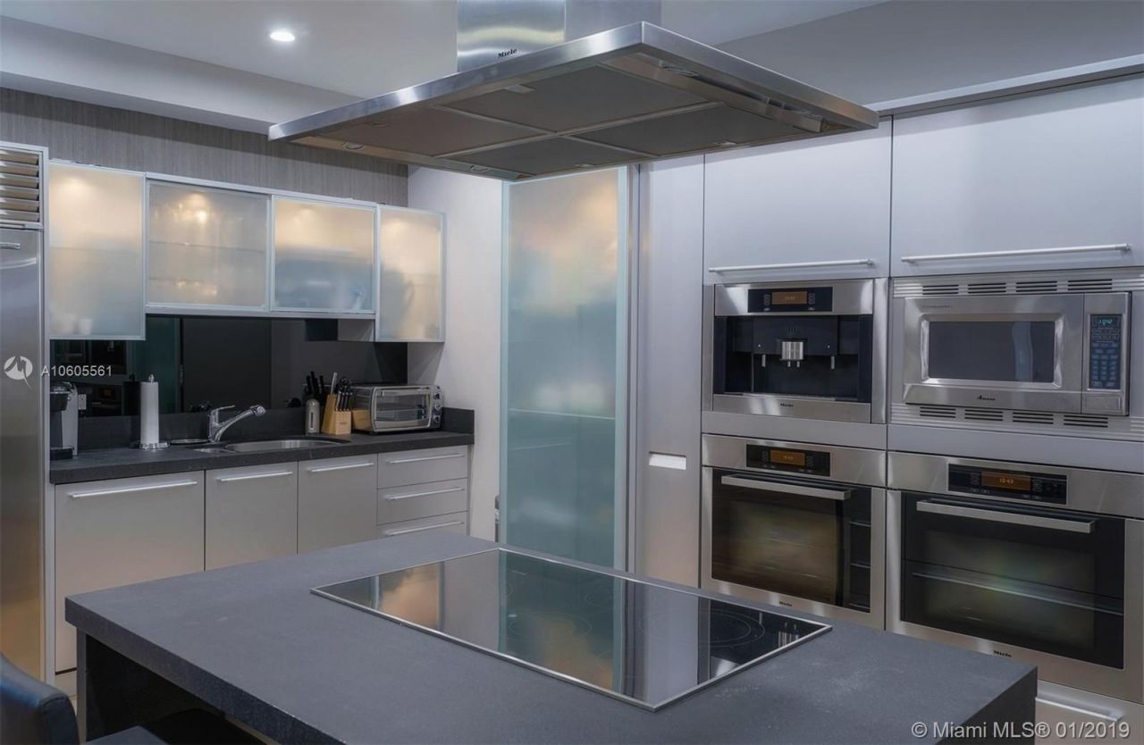 Пентхаус в Майами, США, 640 м² - фото 12