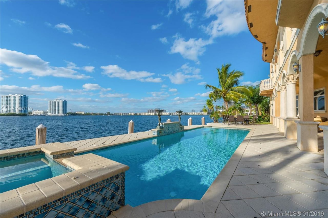 Вилла в Майами, США, 780 м² - фото 2