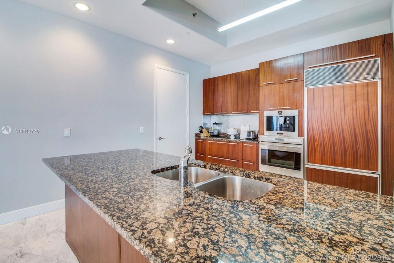 Квартира в Майами, США, 200 м² - фото 9