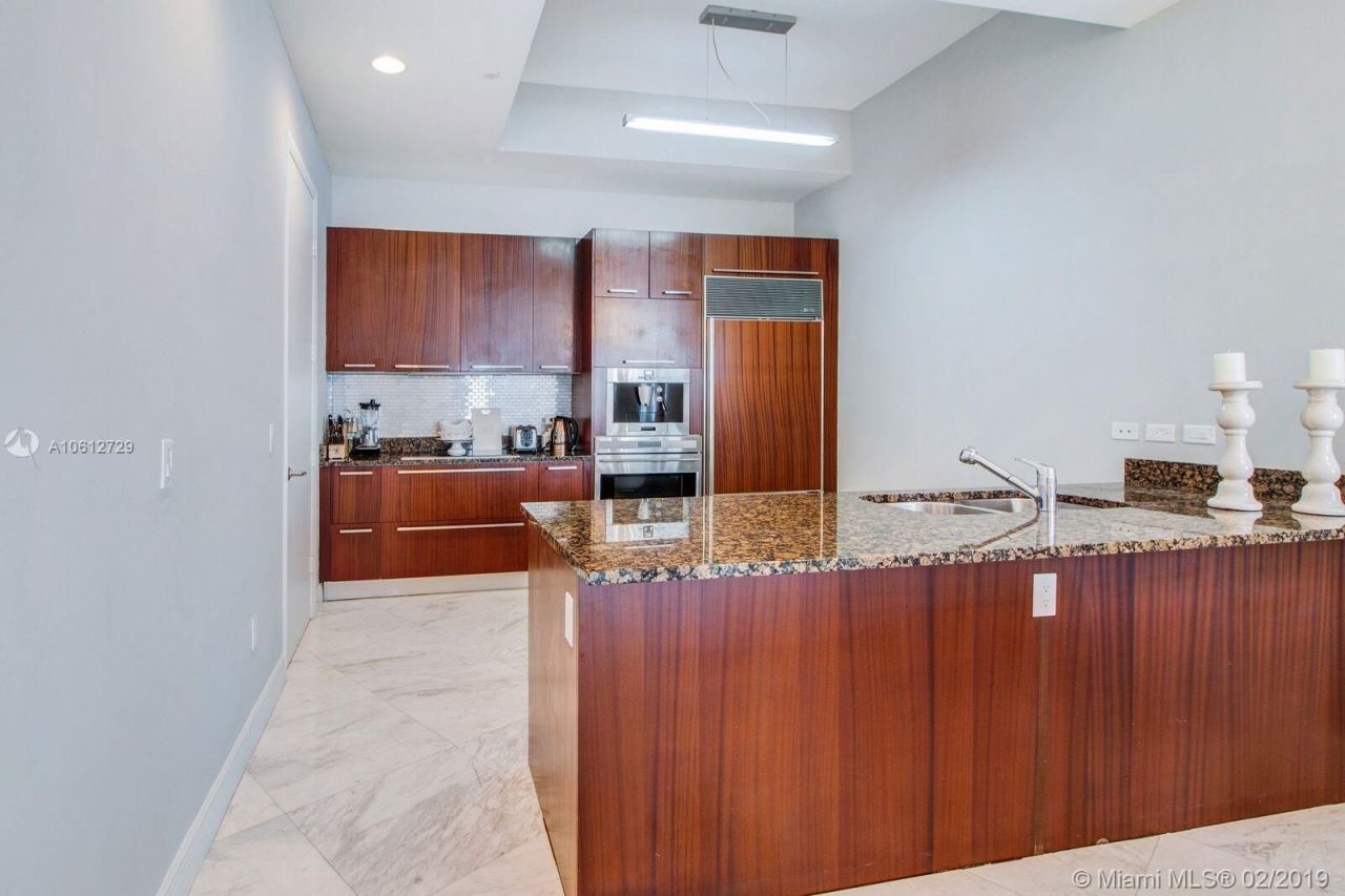 Квартира в Майами, США, 200 м² - фото 17