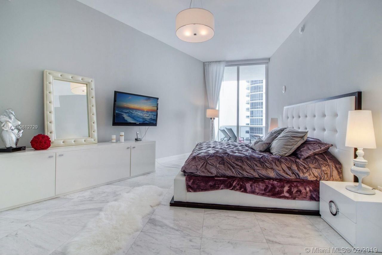 Квартира в Майами, США, 200 м² - фото 16