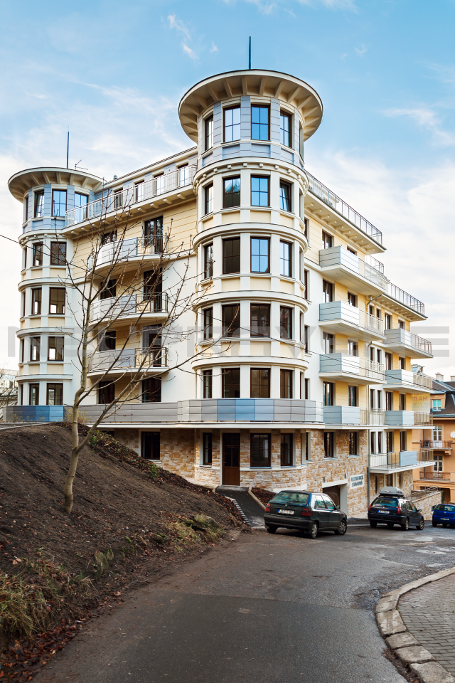Апартаменты в Карловых Варах, Чехия, 51 м2 - фото 1