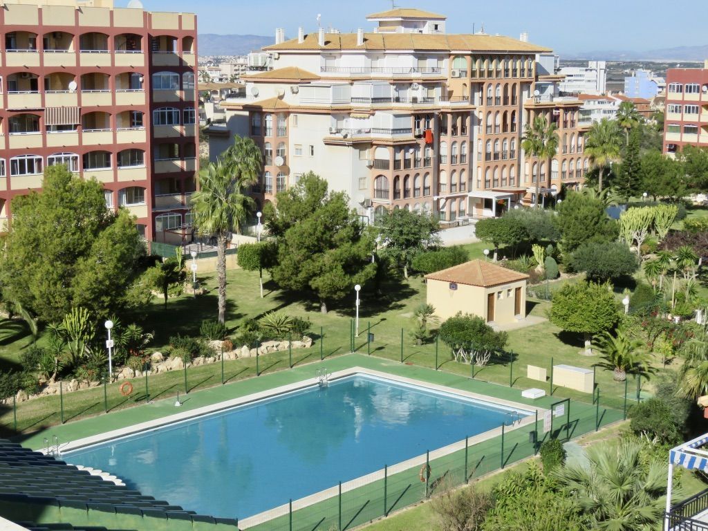 Апартаменты в Торревьехе, Испания, 120 м2 - фото 1