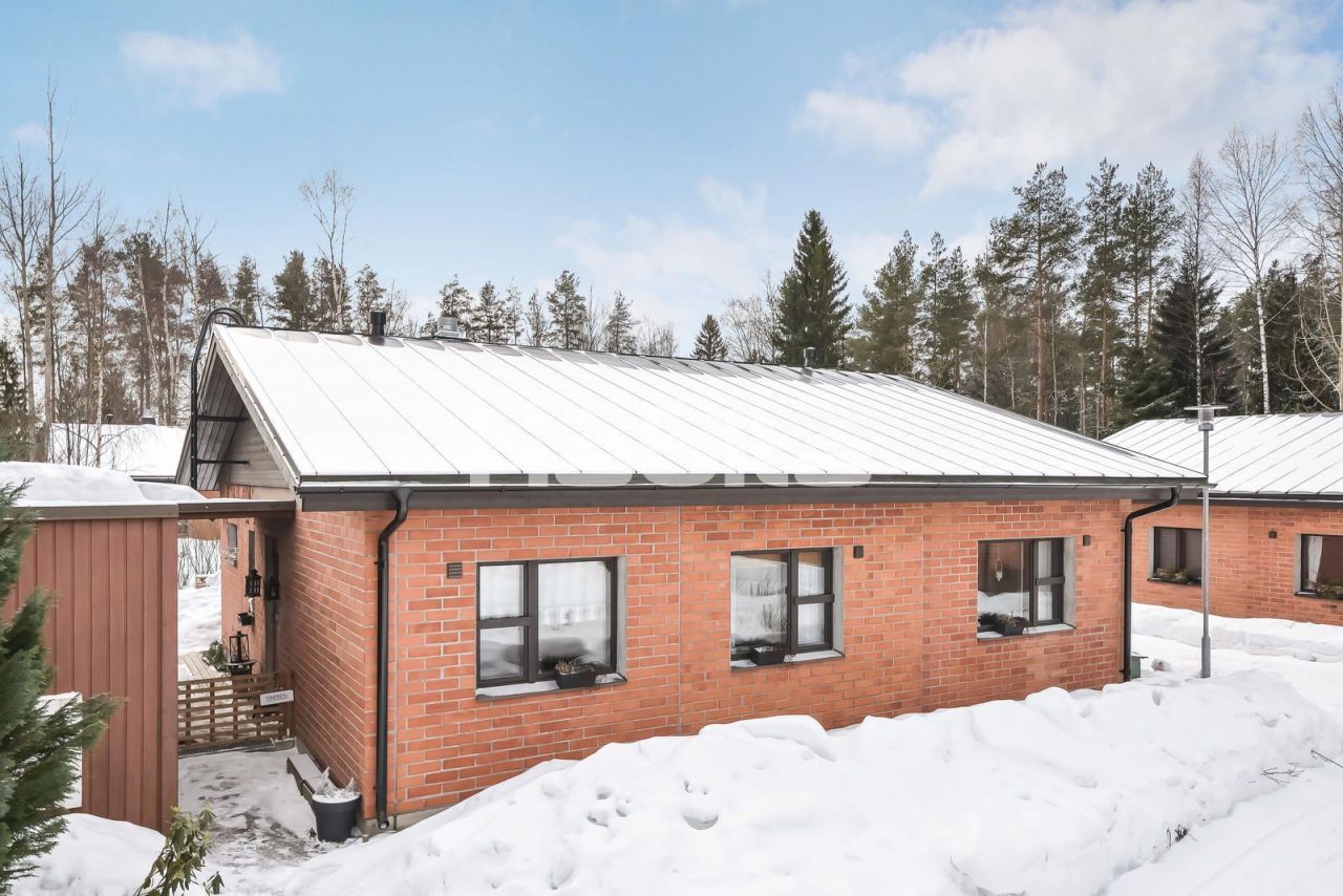 Дом в Вантаа, Финляндия, 91 м2 - фото 1
