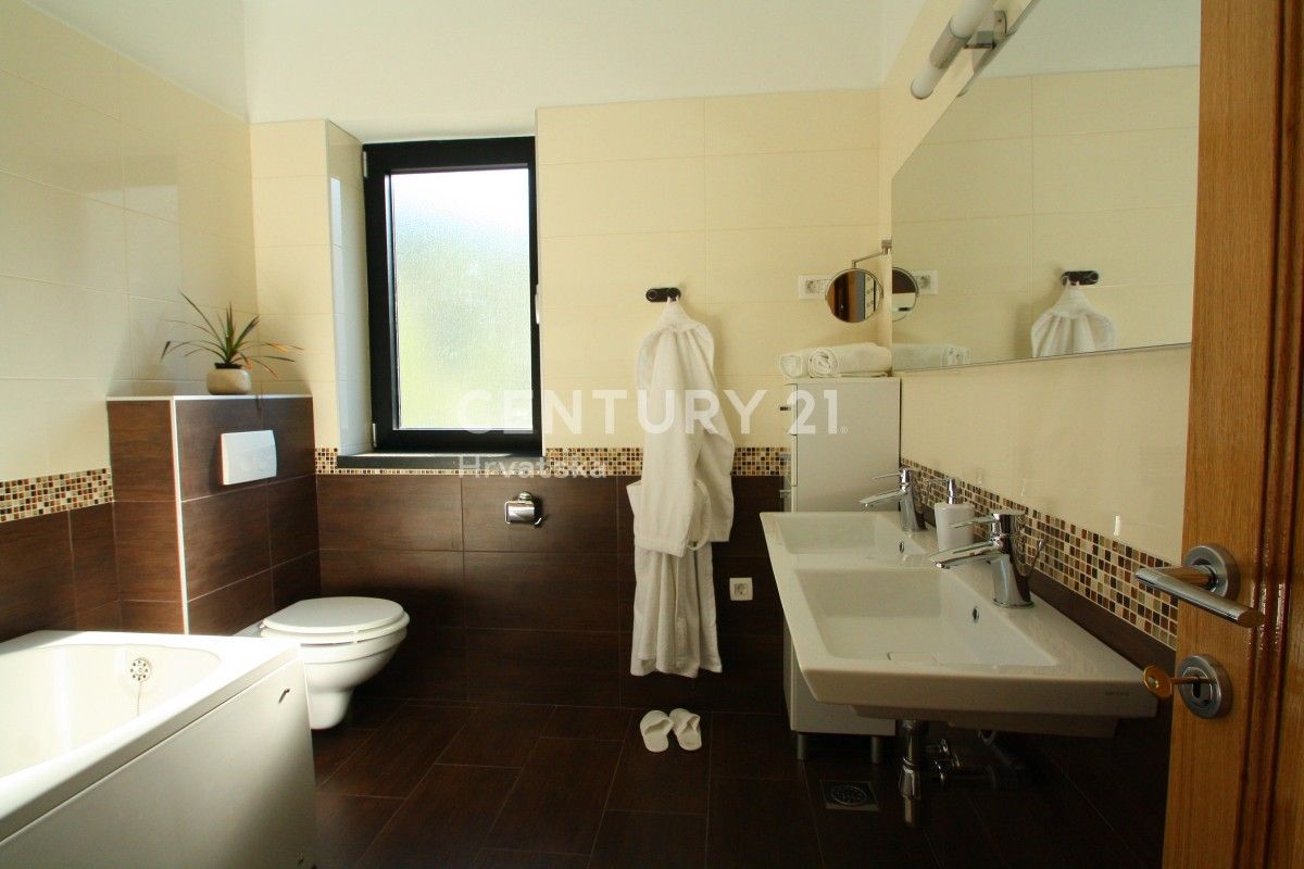 Отель, гостиница на Корчуле, Хорватия, 367 м² - фото 5