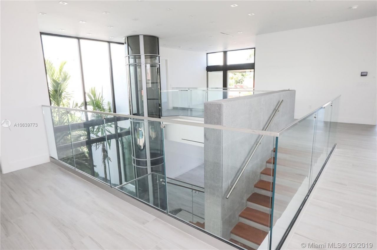 Вилла в Майами, США, 600 м² - фото 3