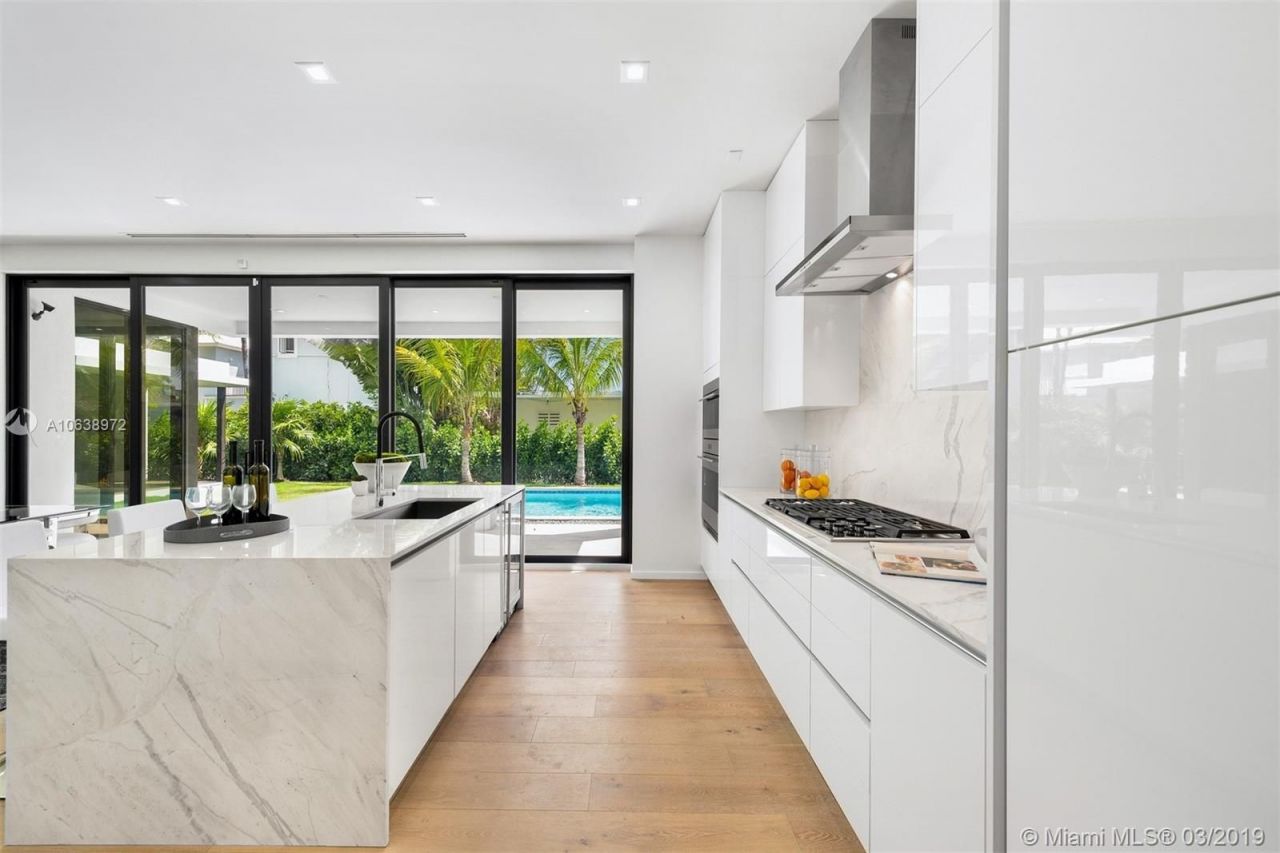 Вилла в Майами, США, 340 м² - фото 16