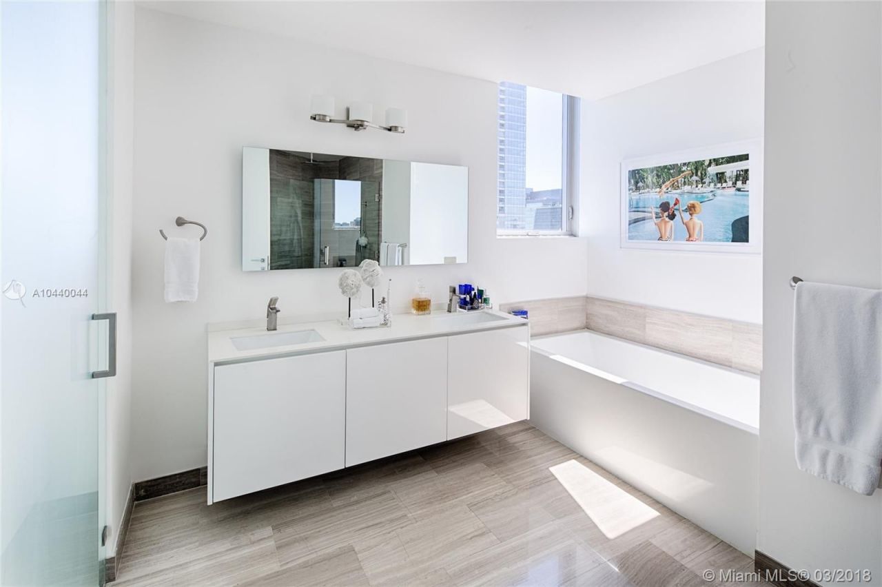 Квартира в Майами, США, 220 м² - фото 5