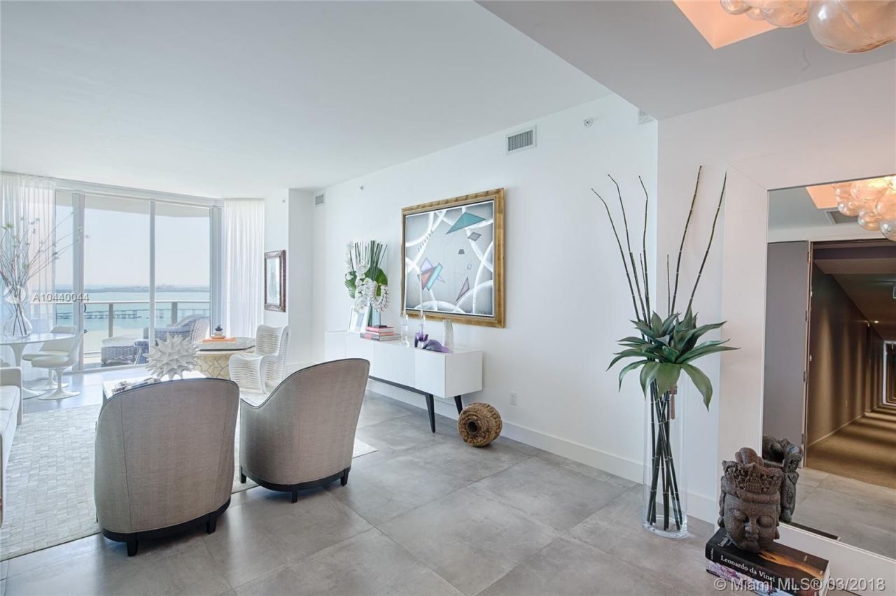 Квартира в Майами, США, 220 м² - фото 13