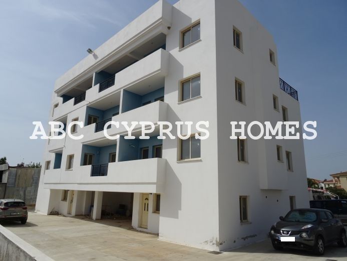 Доходный дом в Пафосе, Кипр, 1 050 м2 - фото 1