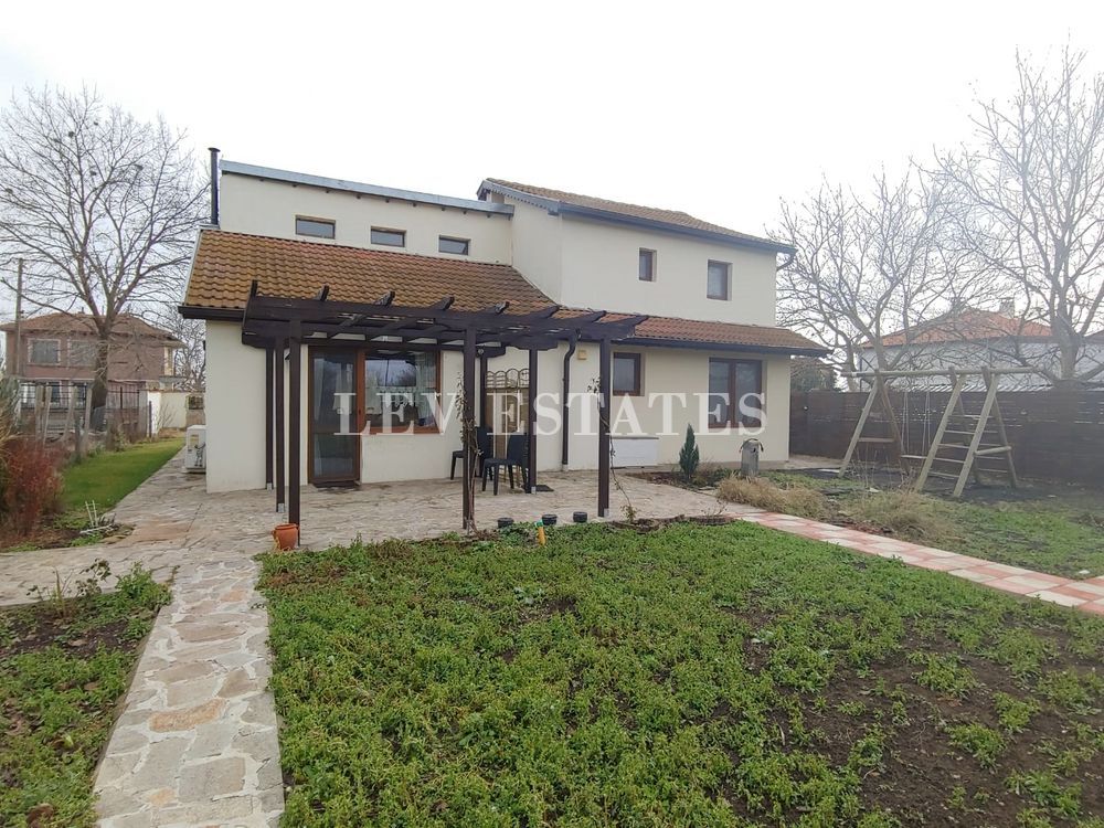 Дом в Трыстиково, Болгария, 150 м2 - фото 1