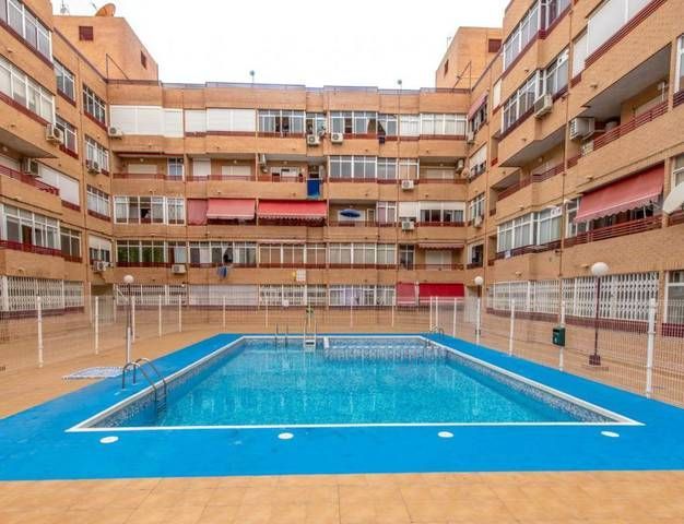 Квартира в Торревьехе, Испания, 57 м2 - фото 1