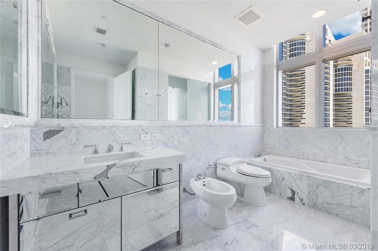 Квартира в Майами, США, 380 м² - фото 11