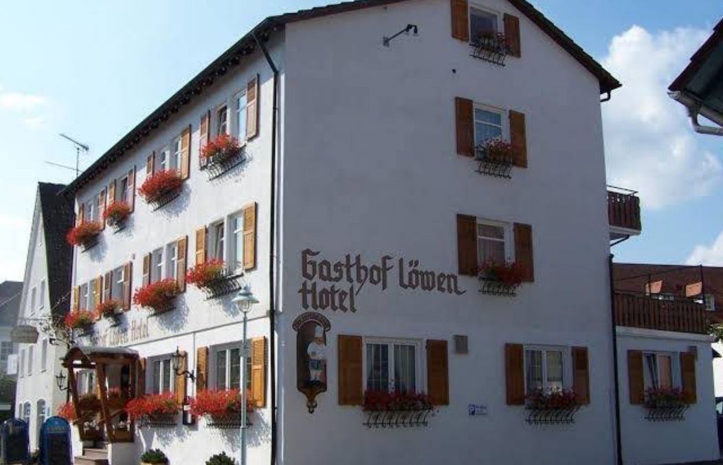 Отель, гостиница Баден-Вюртемберг, Германия, 600 м2 - фото 1