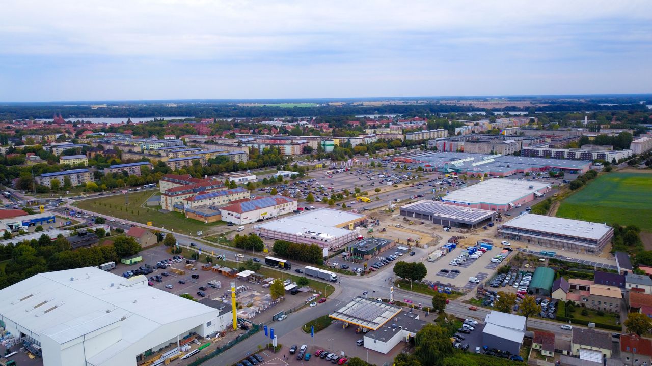 Магазин в Бранденбурге-на-Хафеле, Германия, 6 061 м² - фото 2